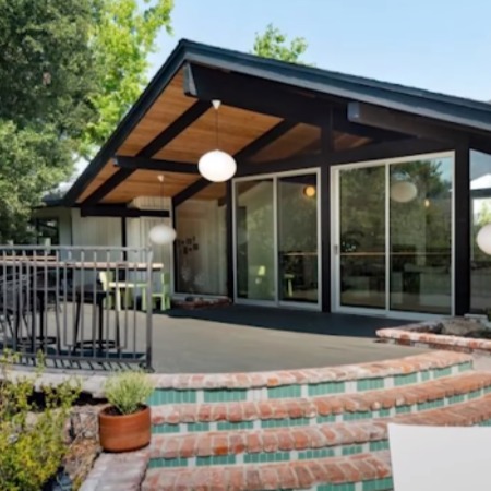 Matewa Kiritapu's father, Taika Waititi's house.